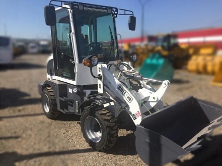 Погрузчик BULL SL100