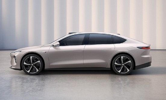 Электромобиль NIO ET7